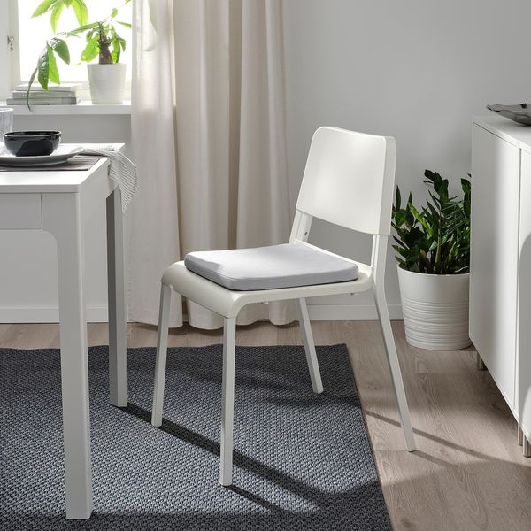 IKEA STAGGSTARR Подушка на стілець, світло-сірий, 36x36x2.5 см 80508721 фото