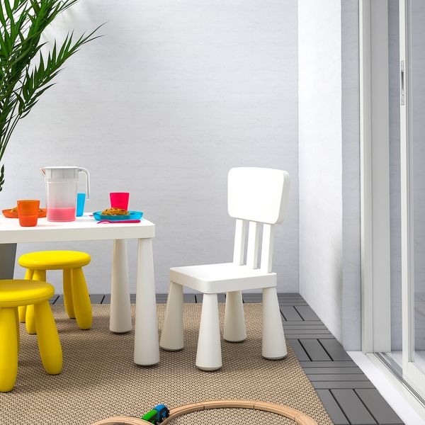 IKEA MAMMUT Дитяче стільчик, для внутрішнього/зовнішнього використання/білий 40365371 фото