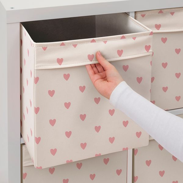 IKEA REGNBROMS Коробка, візерунок серце/рожевий, 33x38x33 см 70555355 фото