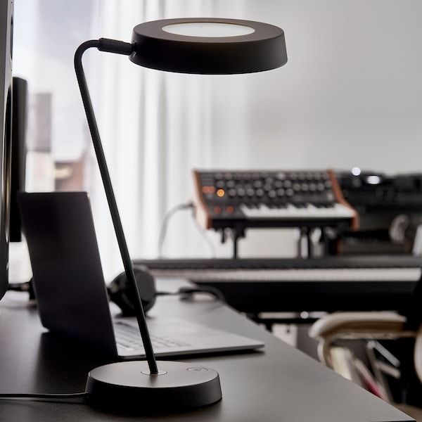 IKEA OBEGRANSAD Світлодіодна настільна лампа, регульована, чорна 70526264 фото