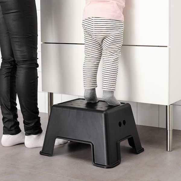 IKEA BOLMEN Табуретка зі сходинкою, чорна 50508181 фото