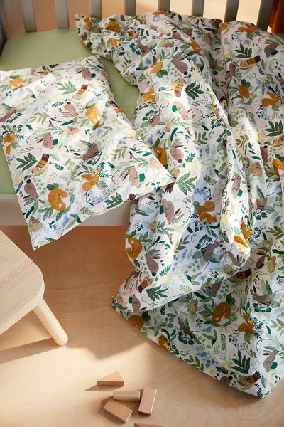 IKEA TROLLDOM Комплект постілі для ліжечка, 3 шт., візерунок лісові тварини/багатокольоровий, 60x120 см 90515132 фото