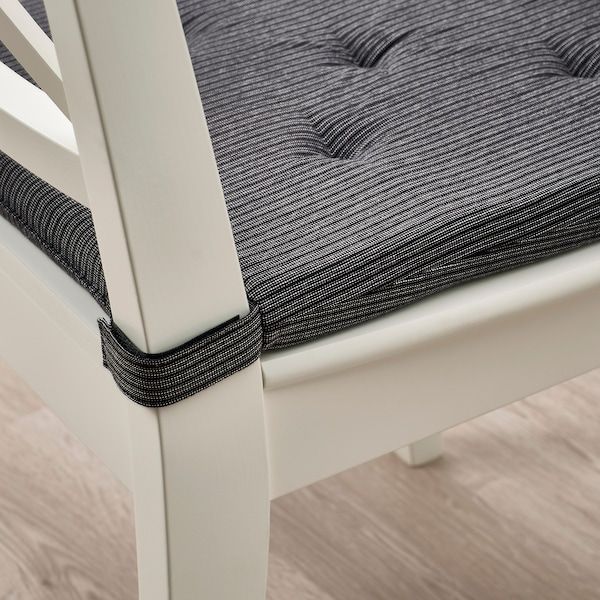 IKEA JUSTINA Подушка на стілець, чорний, 42/35x40x4 см 50545414 фото