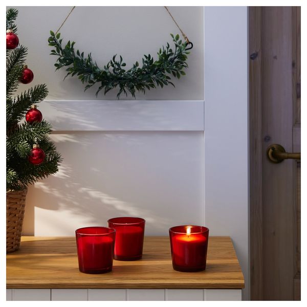 IKEA VINTERFINT Свічка ароматична в склі, П'ять зимових спецій червона, 25 годин 90552921 фото